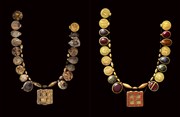 Necklace reconstruction and layout side by side © MOLA (Hugh Gatt)