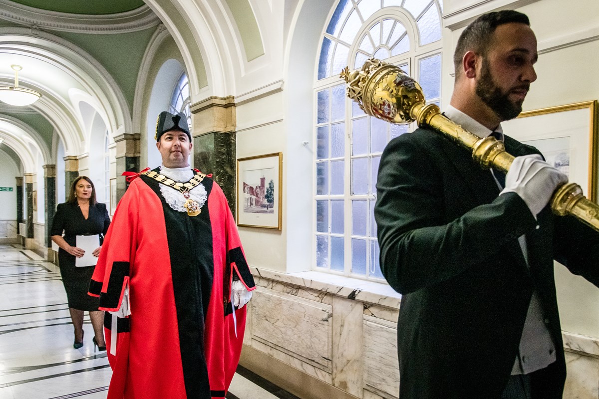 Cllr Troy Gallagher, Mayor of Islington 2021-2022 (centre) with Chief Executive Linzi Roberts-Egan and Sertan Hassan, Mayor's Attendant (right)