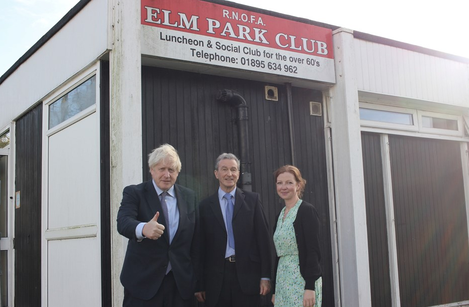 Ruislip lunch and social club boosted by £42k grant from HS2 fund: MP Boris Johnson visits the Elm Park Club