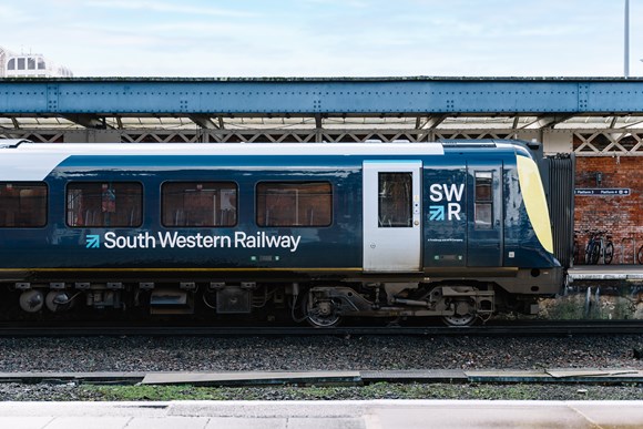 Strike action affecting SWR services suspended: Class-444 Train Platform  19