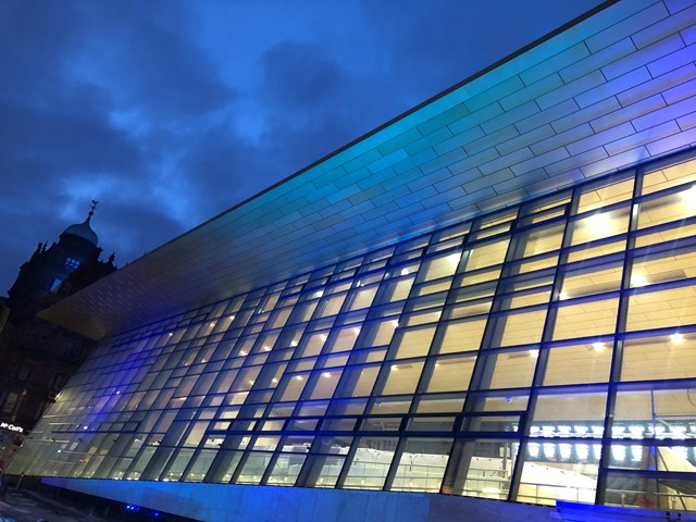 Glasgow Queen Street Station lights up for our NHS heroes: 8C75627B-63FD-4AC7-AECB-09D3C5B25724