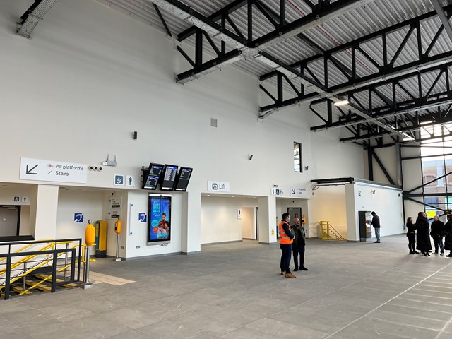 Main concourse at Sunderland station (1): Main concourse at Sunderland station (1)