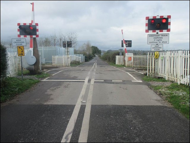 Ufton Nervet level crossing