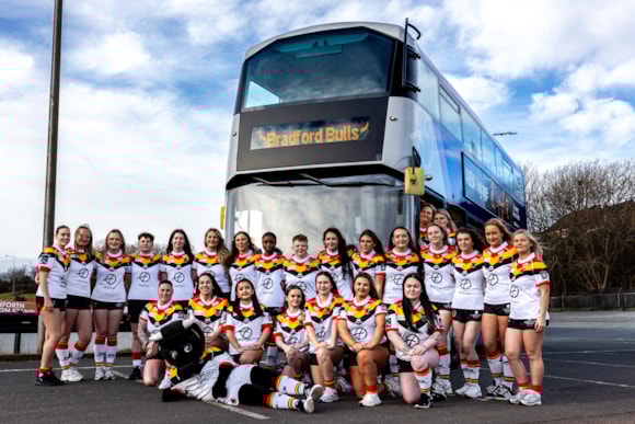 First Bus partners with Bradford Bulls Women's Rugby team