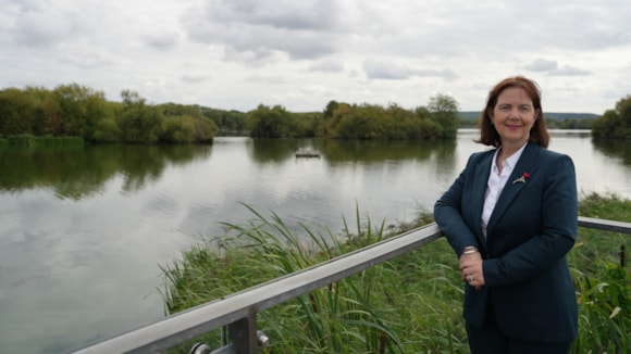 Popular nature site celebrates £200k investment from Mayor of the East Midlands: Mayor Claire at Attenborough Sept 26