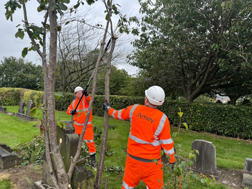 Team spirit blooms after helping out in Leeds parks: Green Team Away Days 1