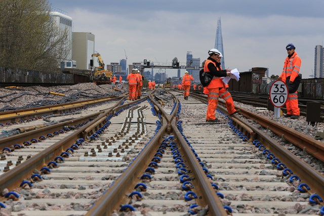 TIMELAPSE: Passengers thanked after Network Rail Easter improvement work means changes to journeys in South London and Kent: Easter 2015 New crossovers for new track, laid to allow viaduct demolition to start this year-2