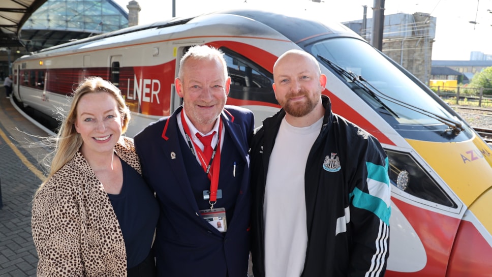 mick-ingledew-with-his-daughter-lisa-and-son-david-at-newcastle-station-lner