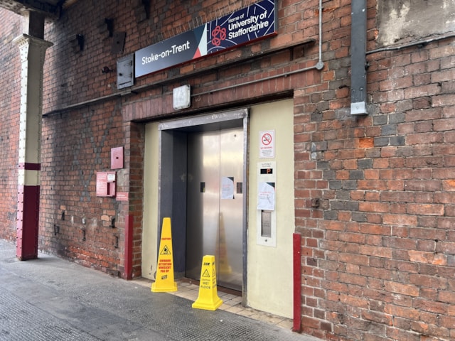 Stoke-on-Trent station lifts: Stoke-on-Trent station lifts