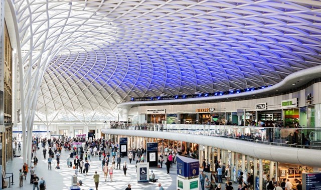 King's Cross station shops and balcony