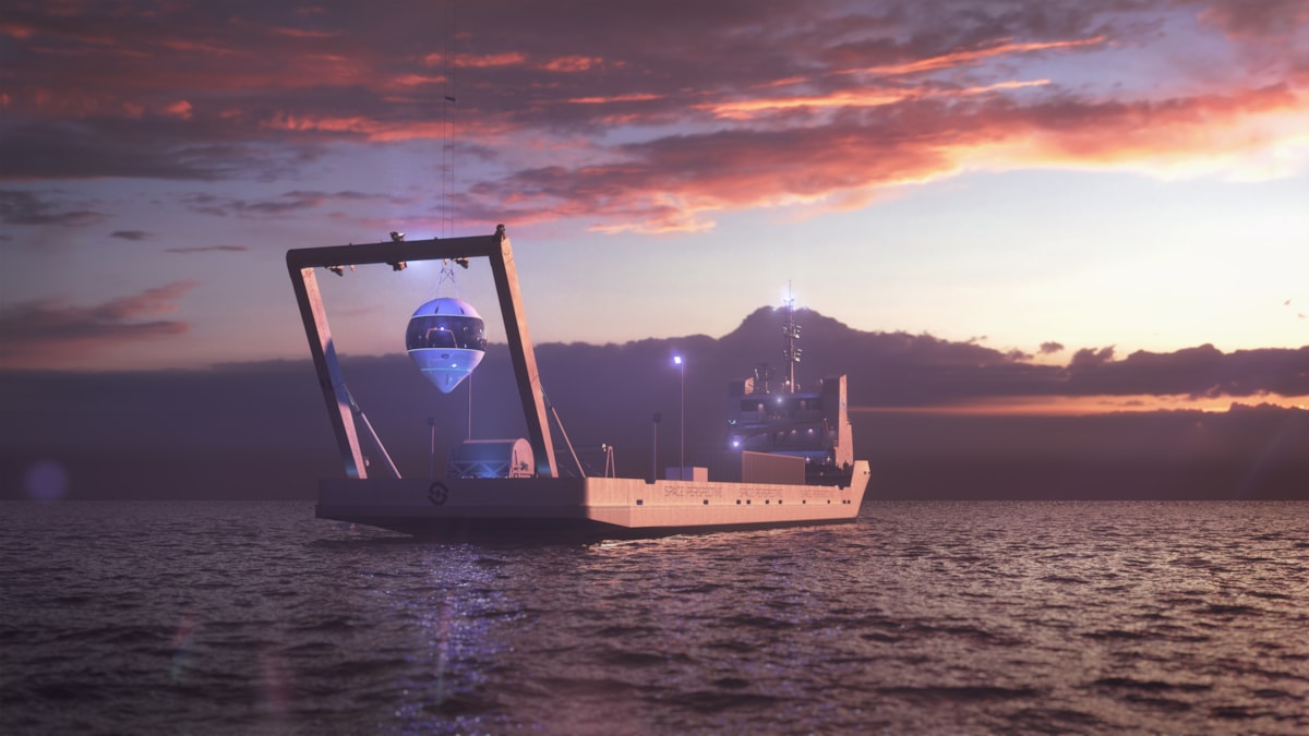 MSVoyagerDawnLaunch