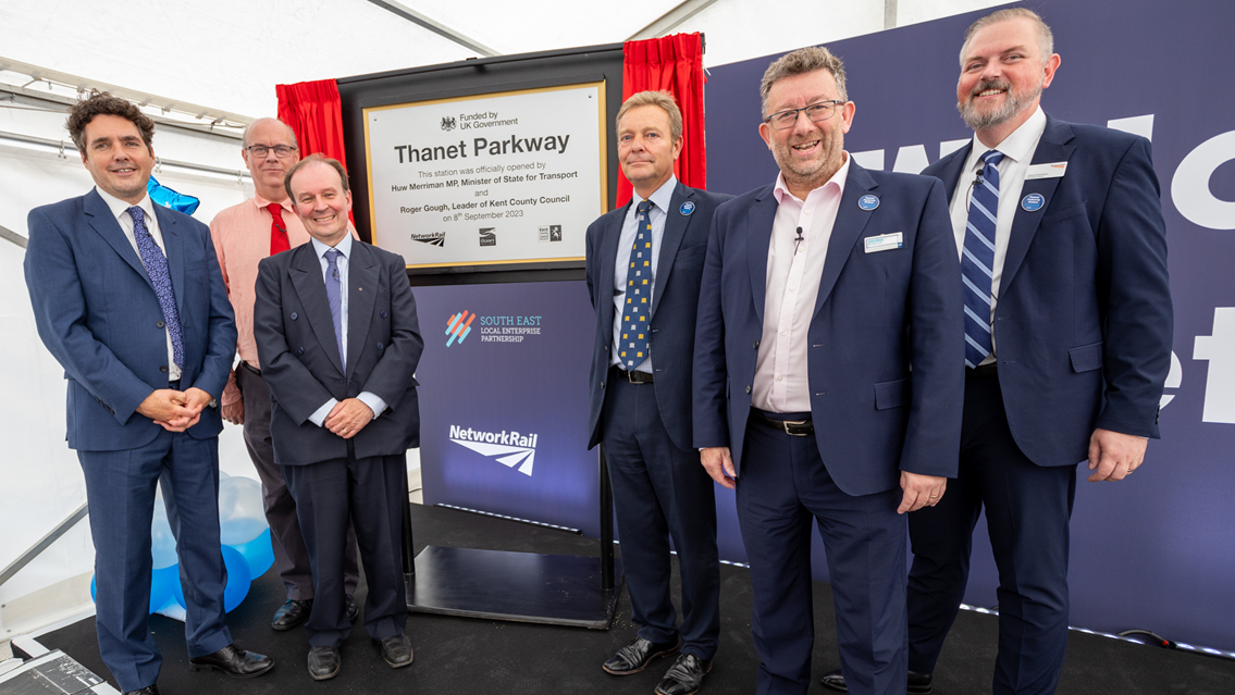 Opening of Thanet Parkway with Rail Minister, SE, NR, Kent County Council and Thanet District Counci