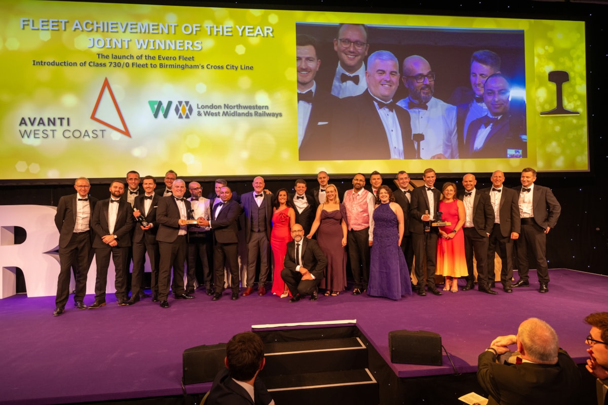 Avanti West Coast celebrates joint win alongside London Northwestern and West Midlands Railway