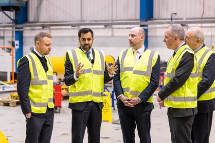 (l-r) Verlume CEO Richard Knox, First Minister Humza Yousaf, Cabinet Secretary for Wellbeing Economy, Fair Work and Energy Neil Gray, Scottish Enterprise Chief Executive Adrian Gillespie and Scottish Enterprise Interim Chair Willie Mackie.