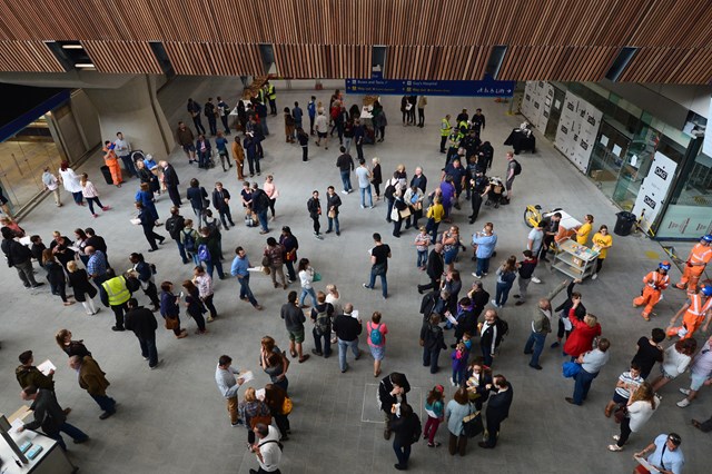 Concourse from above: The London Bridge concourse from above