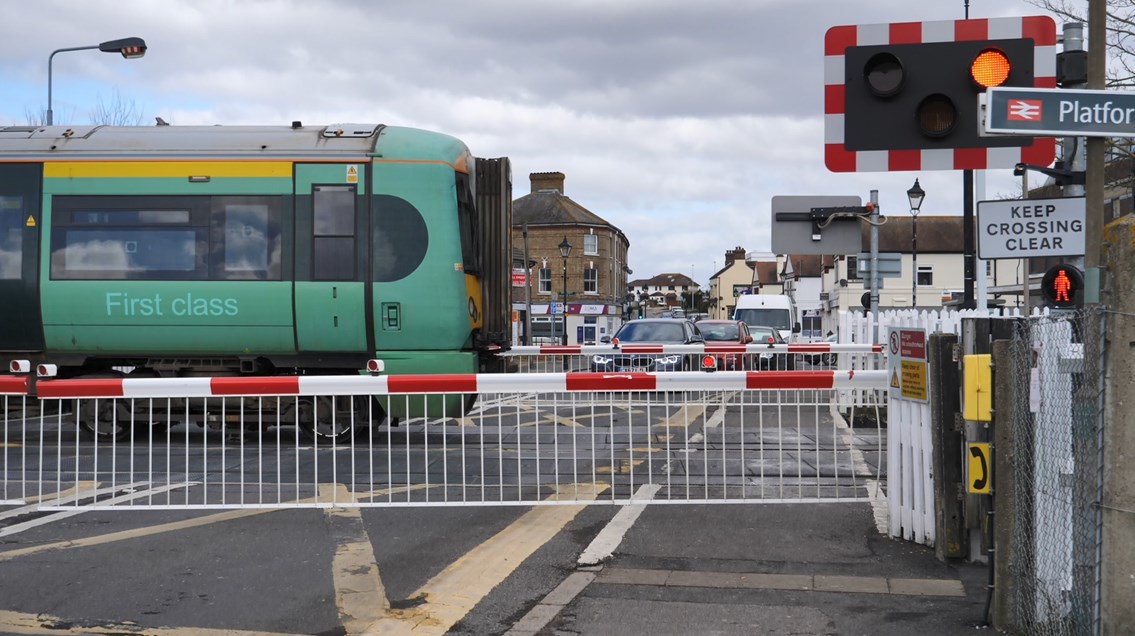 Polegate level crossing to be closed for railway improvements: Polegate Level Crossing