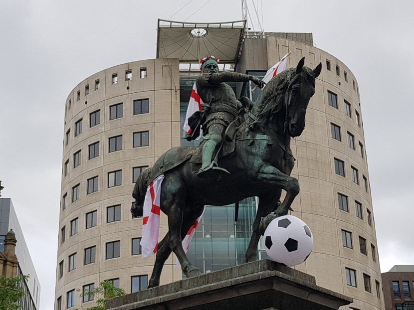 Iconic Black Prince statue adds it sizeable support to England’s bid for World Cup semi-final glory on Wednesday: blackprince.jpg