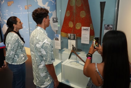 Pupils from Kamehameha school in Hawai'i and Glasgow's Gaelic High School meet at the National Museum of Scotland (Credit Stewart Attwood)