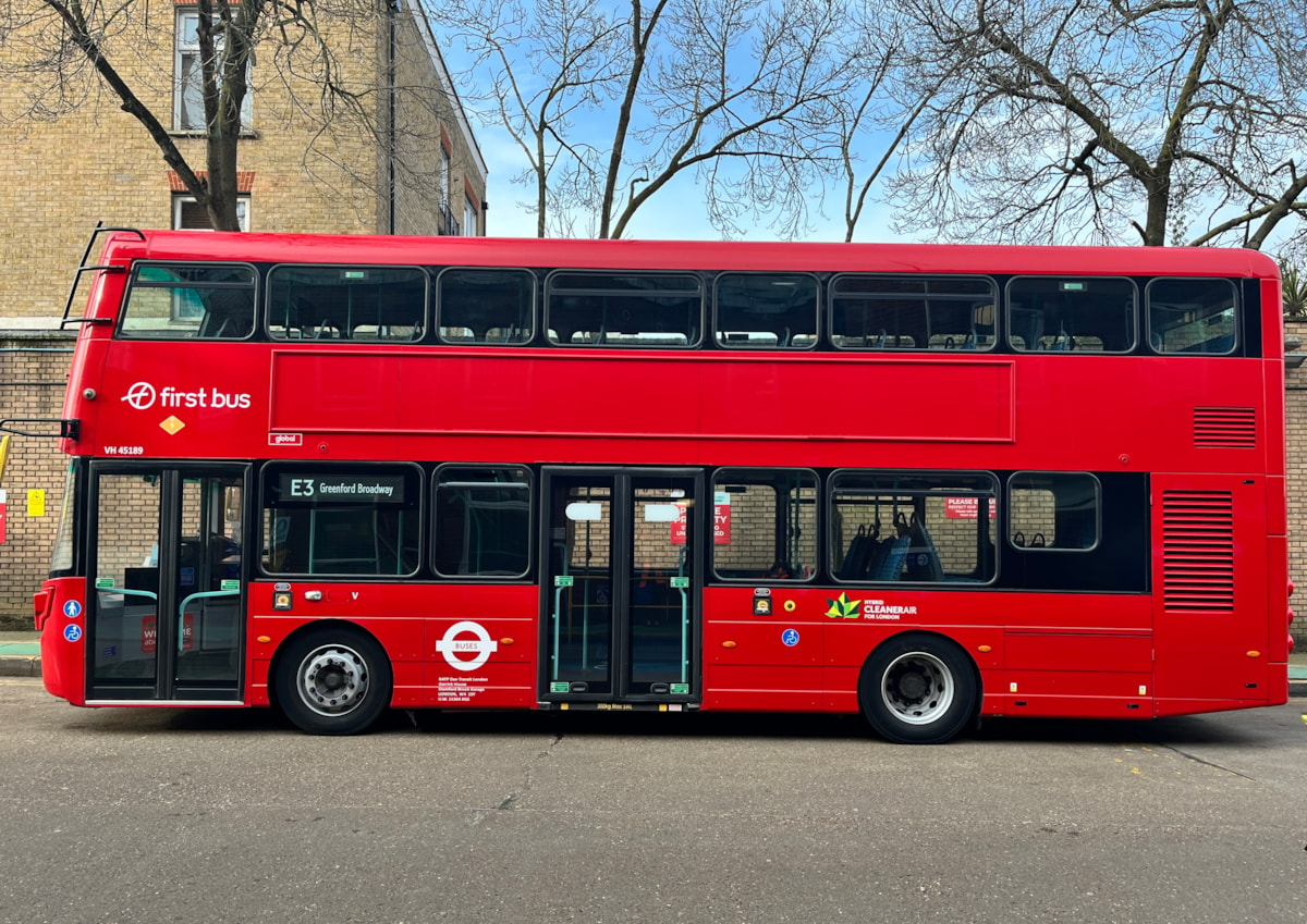 Branded double deck VH Nearside