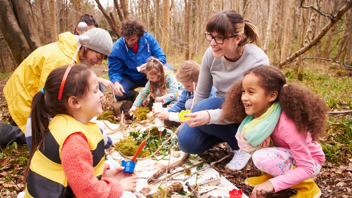 Working with children (image)