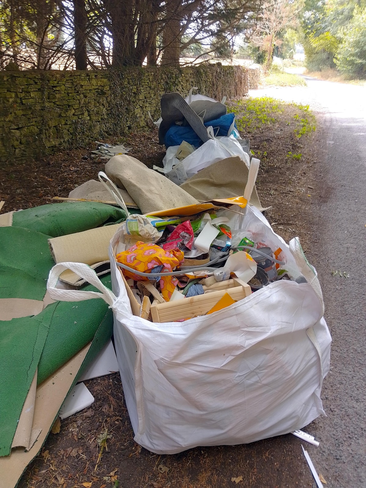 Dowdeswell flytipping 1