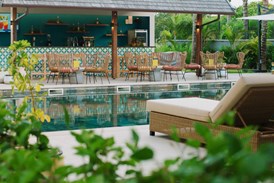 Domaine De Grand Baie Residence - pool bar