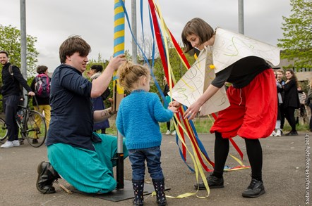 Photo credit Stefan Krajcik Photography Image GOHAF 2017 child interacting with performers at Babawaltz, GOH Opening Ceremony