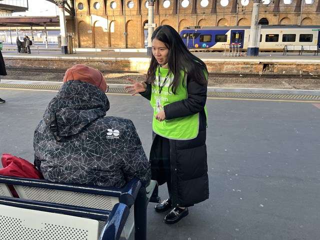 Ivy Yeung from Network Rail talks to passengers at York station, credit Network Rail (1): Ivy Yeung from Network Rail talks to passengers at York station, credit Network Rail (1)