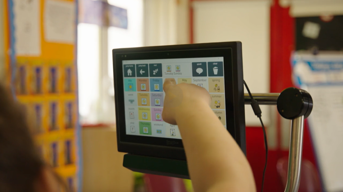 Llwyn Yr Eos primary school 2-2