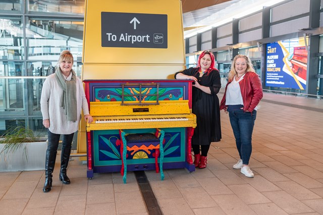 Luton DART platform piano