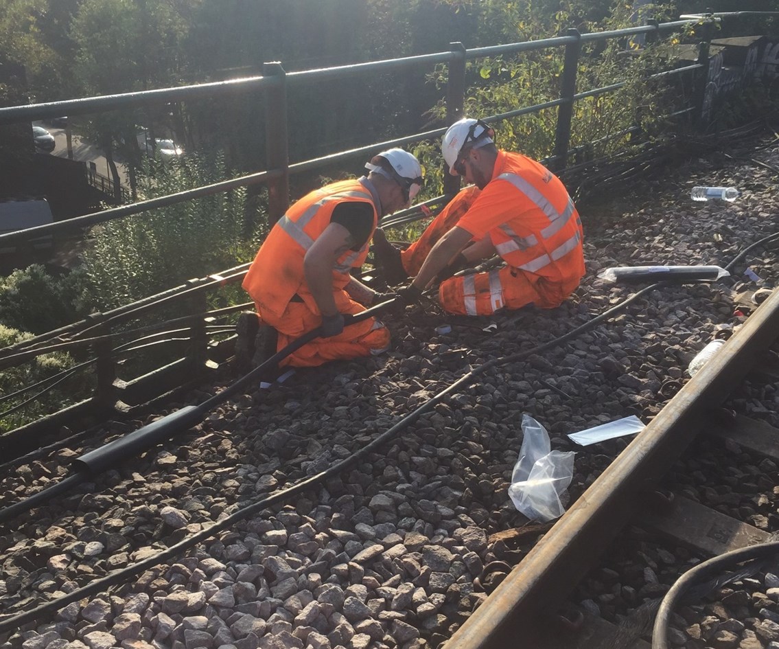 Cable repairs on the Chiltern main line