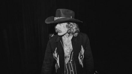 Donavon Frankenreiter Press Shot