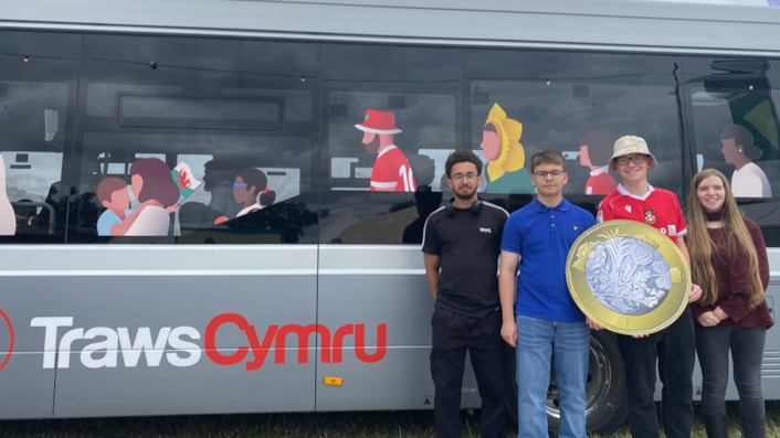 Young persons £1 bus fare