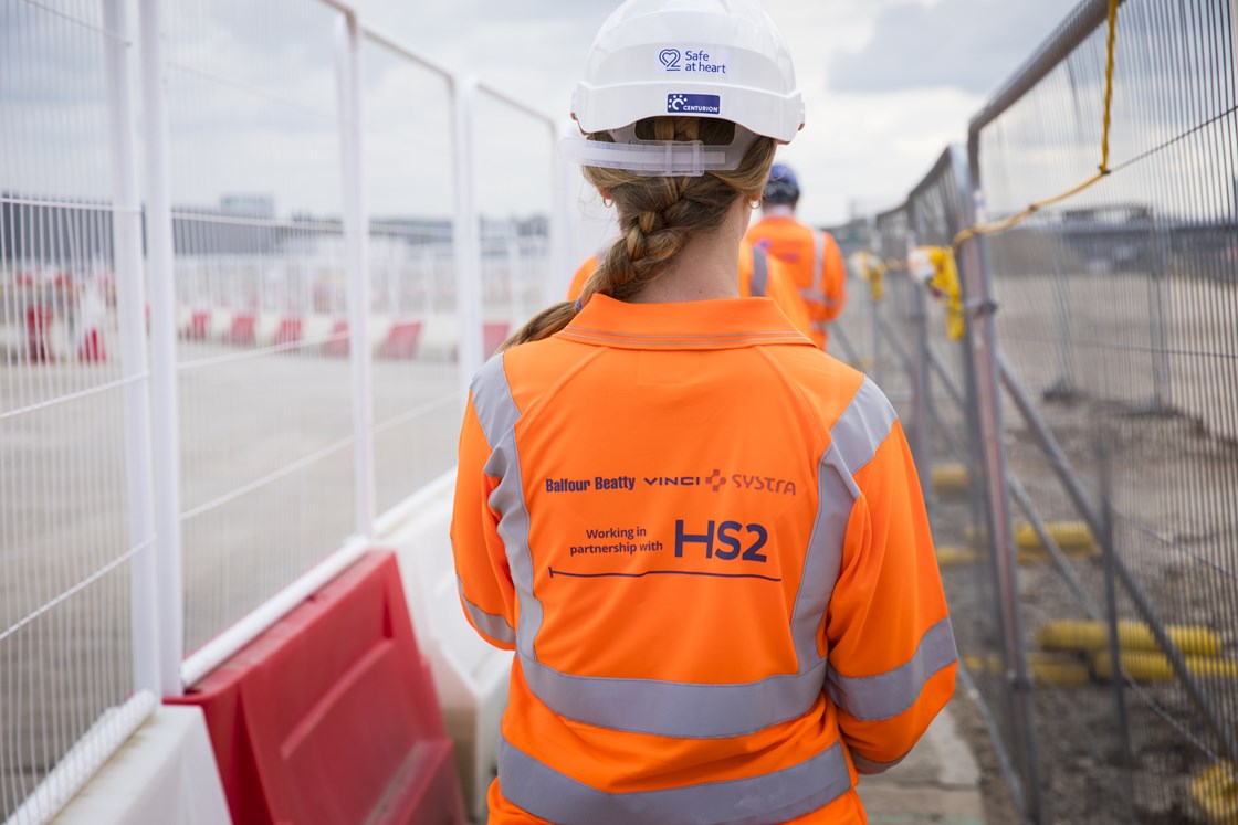 Old Oak Common Station Site Handover: BBVS, BBVSJV, Balfour Beatty, Balfourbeatty, Vinci, Taylor Woodrow, TaylorWoodrow, Systra, OldOakCommon, Old Oak Common, Old Oak Common Station, Station, Handover, Site, Sitewalk, Sitevisit, PPE

Internal asset No. #17178