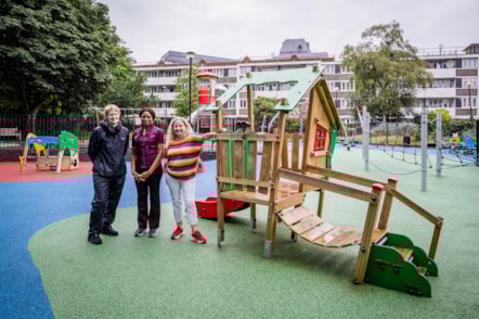 Cllr Rowena Champion, Cllr Una O'Halloran, Cllr Michelline Safi Ngongo at the new playground on the Finsbury Estate-4