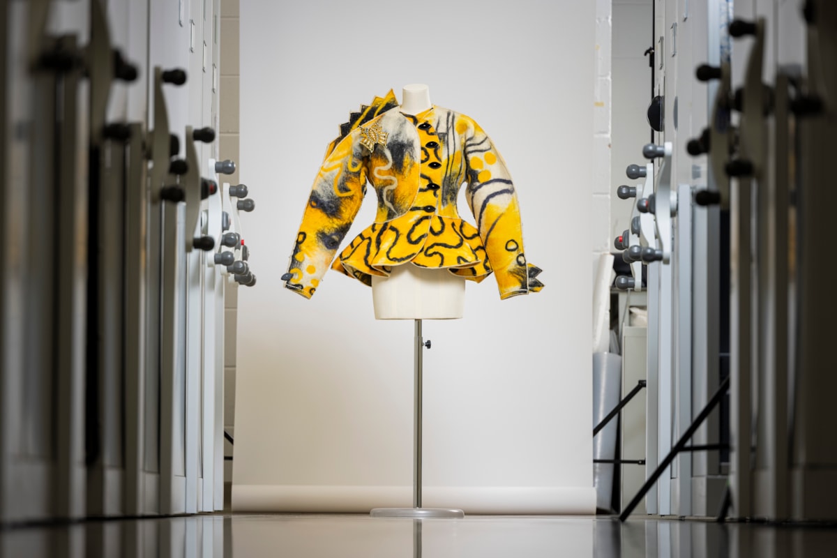 Jacked designed by Jean Muir. Photo © Duncan McGlynn-7