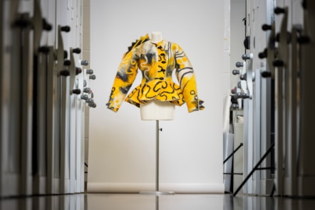 Jacked designed by Jean Muir. Photo © Duncan McGlynn-7