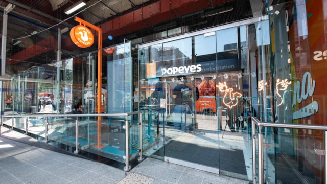 Popeyes launch at Waterloo Station in a travel retail and Network Rail Property first: Popeyes Waterloo Exterior