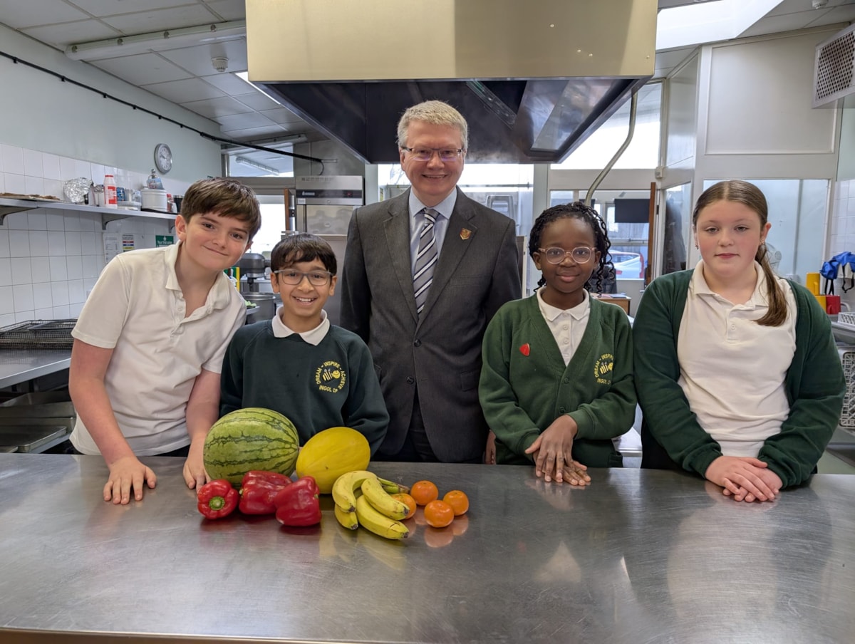 Pupils in the school kitchen with Cllr Green