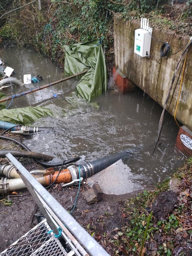 Flooded culvert in Aylesbury - Credit Network Rail 2: Flooded culvert in Aylesbury - Credit Network Rail 2