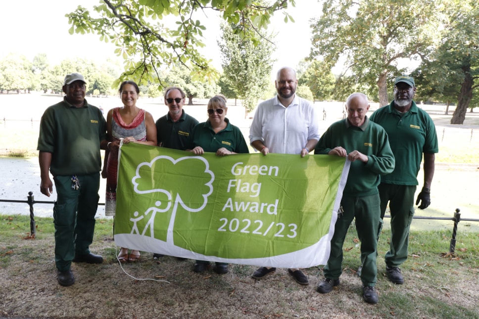 Cllr Caroline Woodley, Cabinet Member for Families, Parks and Leisure, and Philip Glanville, Mayor of Hackney, with gardeners from the Council's park's service