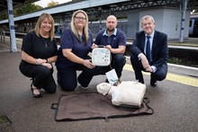 Lisa, Laura, Seb and David (L-R): Southeastern’s Lisa Taylor, Laura McMahon, Sebastian Szymanski and David Wornham announce the roll out of defibrillators to every station on the Southeastern network