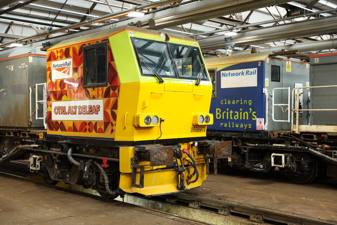 NetworkRail AutumnMPVs