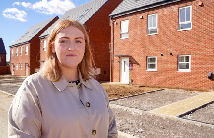 Manston Lane 2: Councillor Jess Lennox (Leeds City Council’s executive member for housing) at the Manston Lane development in Cross Gates, Leeds.