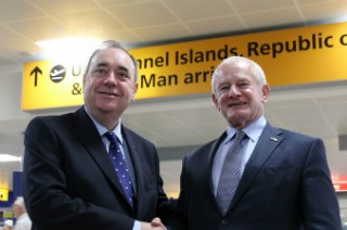 Direct airlink between Scotland and the Isle of Man: First Minister welcomes Isle of Man Chief Minister at Glasgow airport.
First Minister Alex Salmond welcomed IOM Chief Minister Allan Bell at Glasgow Airport as he touched down on one of the first flights restoring the direct airlink between Scotland and the Isle of Man.