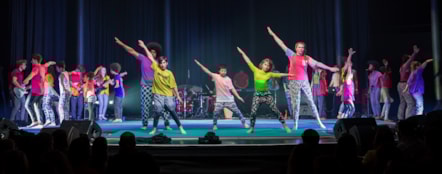 circolombia-whatwedoiswhatwelove-roundhouse2015-damonneale4.jpg
