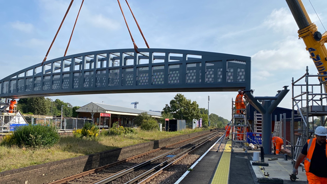 Latest pictures show major milestone reached in improved accessibility at Walton-on-Thames station in Surrey: Walton on Thames AfA bridge span install