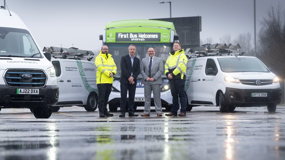 Robert Thorburn, Openreach Scotland's Partnership Director (second from left) & Graeme Macfarlan, First Bus Scotland's Commercial Director (second from right)