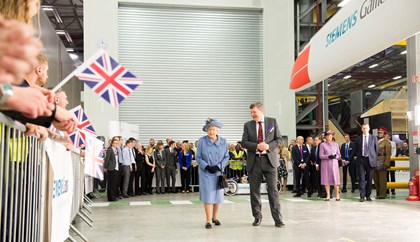 Siemens Gamesa Renewable Energy welcomes The Queen Elizabeth  to Hull: the-queen-tours-hull-blade-factory-full.jpg