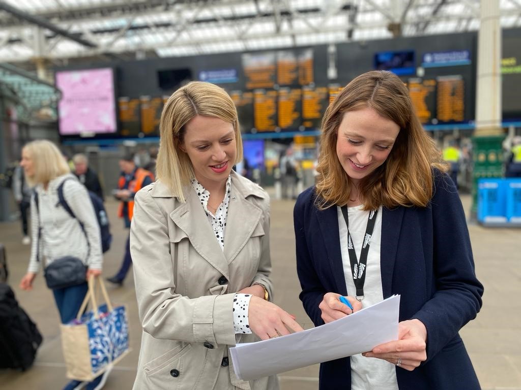 Transport Minister Jenny Gilruth and Laura Mayne Network Rail Project Manager